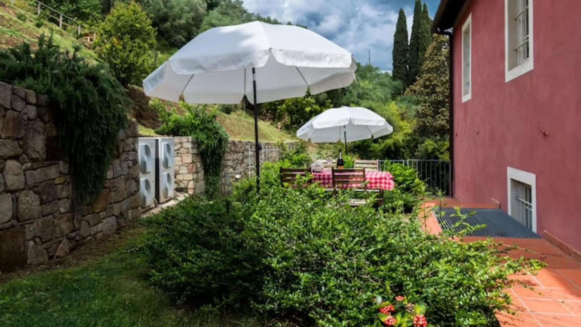 Residence Collecchio - Tulipano Pescia Italy